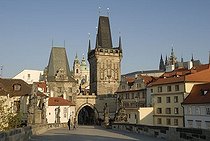 Biosphoto | 1604701 | On the Charles Bridge, view to the Powder Tower, old town, UNESCO World Heritage Site, Prague, Czech Republic, Europe | © Kevin Proennecke / imageBROKER / Biosphoto