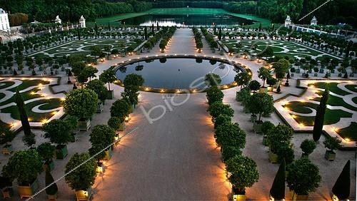 Biosphoto | 1776480 | L'Orangerie au Parc du Château de Versailles le soir | &copy; Jean-Claude N'Diaye / Biosphoto