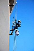 Biosphoto | 1602256 | Painters at the Baiyoke Sky hotel, topmost building from Thailand, Bangkok, Asia | © Walter G. Allgoewer / imageBROKER / Biosphoto