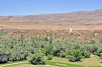 Biosphoto | 1607933 | Partially dilapidated houses in the oasis city of Tinerhir, Souss-Massa-Daraa, Morocco, Africa | © Walter G. Allgoewer / imageBROKER / Biosphoto