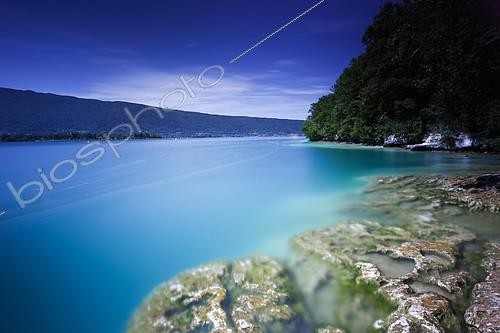 Biosphoto | 2073077 | Paysage du lac d'Annecy vu depuis la Réserve naturelle du Roc de Chère, Haute-Savoie, France | &copy; Rémi Masson / Biosphoto