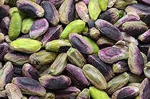 Biosphoto | 1254410 | Pistachio kernels from organic farming  | &copy; Denis Bringard / Biosphoto