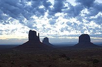 Biosphoto | 1250035 | Rock formations at dusk Monument Valley USA | &copy; Daniel Heuclin / Biosphoto