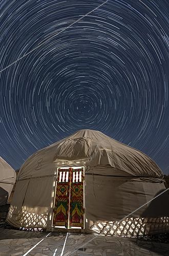 Biosphoto | 2624537 | Rotation of the sky above a yurt, Yangikazgan, Uzbekistan. | &copy; Philippe Jacquot / Biosphoto