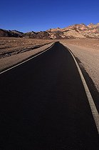 Biosphoto | 1249412 | Route menant à Artist's palette PN Vallée de la Mort USA | &copy; Daniel Heuclin / Biosphoto