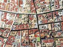 Biosphoto | 2609295 | Rues et toits de la ville de Cadix. Vue aérienne. Prise de vue par drone. Province de Cadix, Andalousie, Espagne. | &copy; Thomas Dressler / Biosphoto