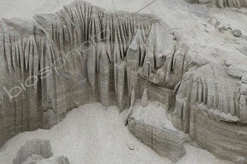 Biosphoto | 1941054 | Sable sculpté par le vent. - Plage de l'Espiguette France | &copy; Hervé Chellé  / Biosphoto