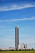 Biosphoto | 1602803 | Schapfen Mill, highest grain silo in the world, Ulm, Baden Wuerttemberg, Germany | © Walter G. Allgoewer / imageBROKER / Biosphoto