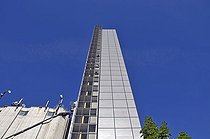 Biosphoto | 1600454 | Schapfenmuehle mill tower, the highest grain silo in the world, covered with a photovoltaic system, Jungingen, Ulm, Baden-Wuerttemberg, Germany, Europe | © Walter G. Allgoewer / imageBROKER / Biosphoto