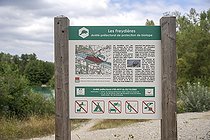 Biosphoto | 2588063 | Sign indicating the prefectural order for the protection of the biotope in the freydières within the ramieres nature reserve in the Drome valley in Loriol sur Drome, France. | &copy; Antoine Boureau / Biosphoto