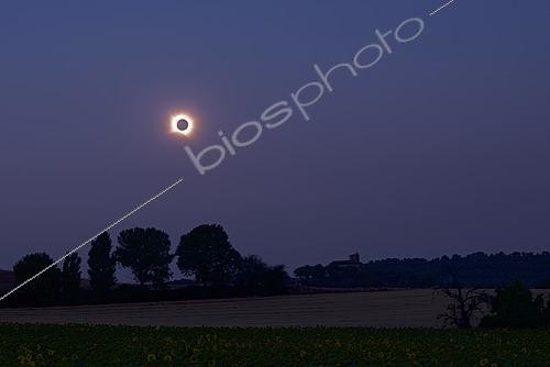 Biosphoto | 2626623 | Solar eclipse of August 12, 2026, Ermita del Santísimo Cristo de Torre Marte, near the village of Astudillo, Castile and León, Spain | &copy; Olivier Sauzereau / Biosphoto