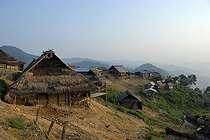 Biosphoto | 1601511 | Straw-covered bamboo huts of the Akha Meuo tribe in the traditional mountain village of Ban Chakhampa, Phongsali Province, Laos, Southeast Asia | © Stefan Auth / imageBROKER / Biosphoto