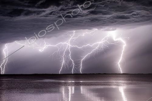 Biosphoto | 2023413 | Strong activity stormy night in summer - France | &copy; Xavier Delorme / Biosphoto