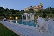 Biosphoto | 1608042 | Swimming pool, Karni Fort Bambora Palace Hotel, Rajasthan, India | © Olaf Krueger / imageBROKER / Biosphoto