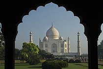 Biosphoto | 1601907 | Taj Mahal mausoleum seen through an archway, Agra, Uttar Pradesh, North India, Asia | © Olaf Krueger / imageBROKER / Biosphoto