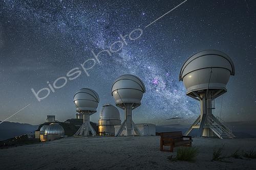 Biosphoto | 2565431 | Télescopes AT, Très Grand Télescope, VLT, Very Large Telescope, Désert d'Atacama, Chili | © Alberto Ghizzi Panizza / Biosphoto