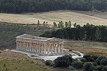 Biosphoto | 1605245 | Temple of Segesta, Sicily, southern Italy, Italy, Europe | © Olaf Krueger / imageBROKER / Biosphoto
