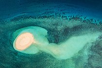 Biosphoto | 2546994 | The white sandy islet of Saziley and its turquoise waters, one of the many jewels of the Mayotte lagoon. | &copy; Gabriel Barathieu / Biosphoto