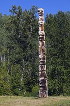 Biosphoto | 1313805 | Totem ancien représentant des êtres humains Canada | &copy; Alain Mafart-Renodier / Biosphoto