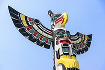 Biosphoto | 2304667 | Totem Pole (Fishing Eagle). Duncan, Vancouver Island, British Columbia, Canada | &copy; Jean-Philippe Delobelle / Biosphoto