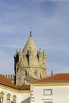 Biosphoto | 1605566 | Tower of the Se de Santa Maria cathedral of Evora, UNESCO World Heritage Site, Alentejo, Portugal, Europe | © Silvana Guilhermino / imageBROKER / Biosphoto