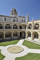 Biosphoto | 1600324 | Two-storeyed cloister in the enclosure, Claustro, of the Hieronymites Monastery, Mosteiro dos Jeronimos, UNESCO World Heritage Site, Manueline style, Portuguese late-Gothic, Belem, Lisbon, Portugal, Europe | © Florian Kopp / imageBROKER / Biosphoto
