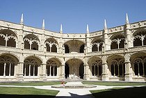 Biosphoto | 1600329 | Two-storeyed cloister in the enclosure, Claustro, of the Hieronymites Monastery, Mosteiro dos Jeronimos, UNESCO World Heritage Site, Manueline style, Portuguese late-Gothic, Belem, Lisbon, Portugal, Europe | © Silvana Guilhermino / imageBROKER / Biosphoto