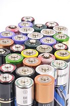 Biosphoto | 1482954 | Used, empty AA and rechargeable batteries | &copy; Ulrich Niehoff / imageBROKER / Biosphoto
