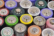 Biosphoto | 1494898 | Used, empty AA and rechargeable batteries | &copy; Ulrich Niehoff / imageBROKER / Biosphoto