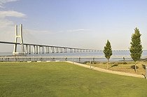 Biosphoto | 1605534 | Vasco da Gama bridge over the Rio Tejo river in the Parque das Nações park, site of the Expo 98, Lisbon, Portugal, Europe | © Florian Kopp / imageBROKER / Biosphoto