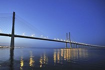 Biosphoto | 1605548 | Vasco da Gama bridge over the Rio Tejo river in the Parque das Nações park, site of the Expo 98, Lisbon, Portugal, Europe | © Florian Kopp / imageBROKER / Biosphoto