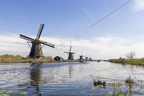 Biosphoto | 2602225 | Windmills at Kinderdijk, South Holland, Netherlands | &copy; Yann Avril / Biosphoto