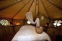 Biosphoto | 1251205 | Wood shed indoor | &copy; Franck Fouquet / Biosphoto